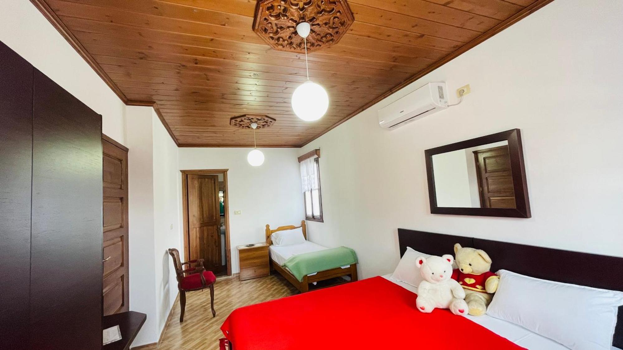 Pensjonat Denis House 1930 Gjirokastra