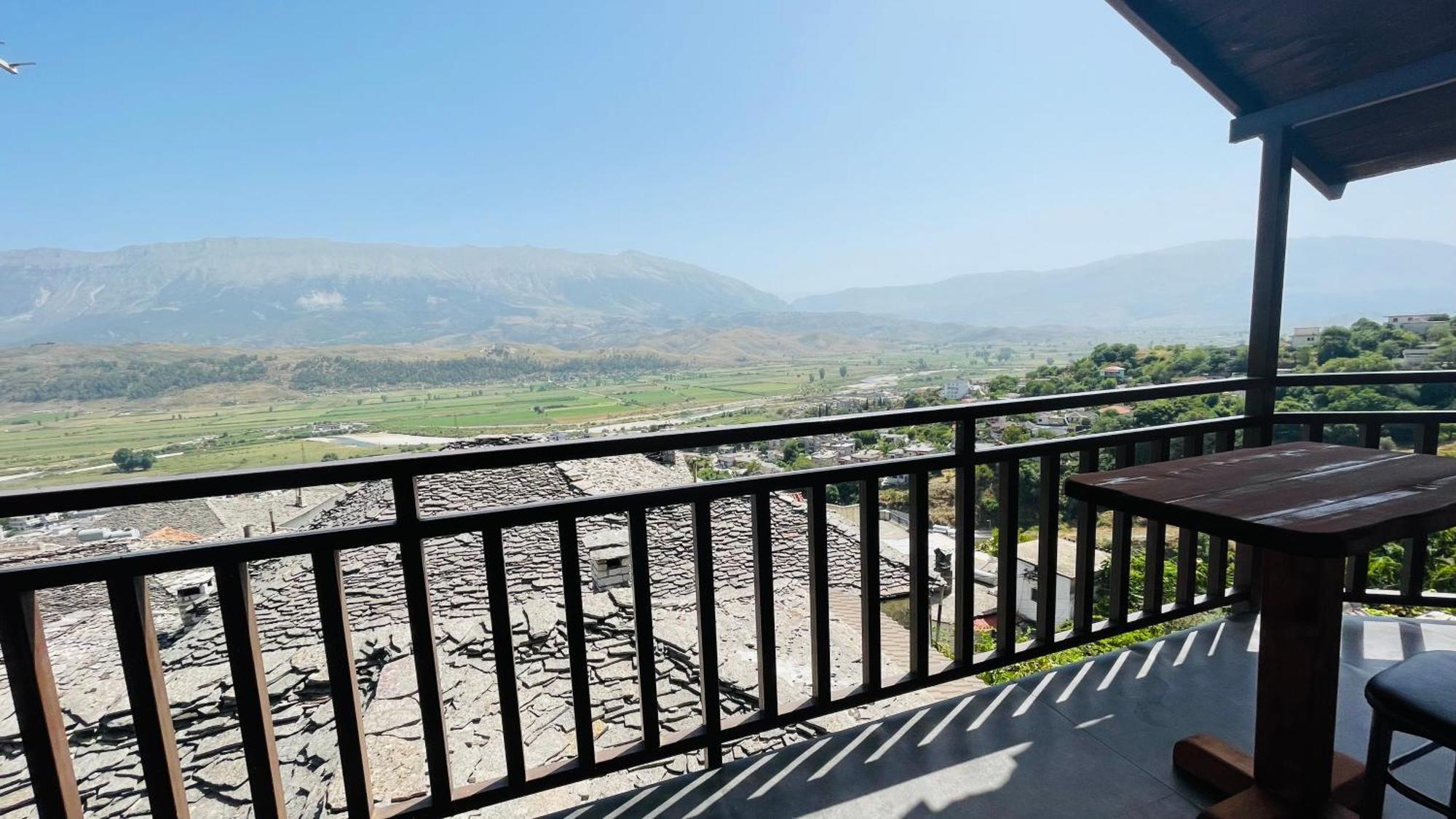 Affittacamere Denis House 1930 Gjirokastër